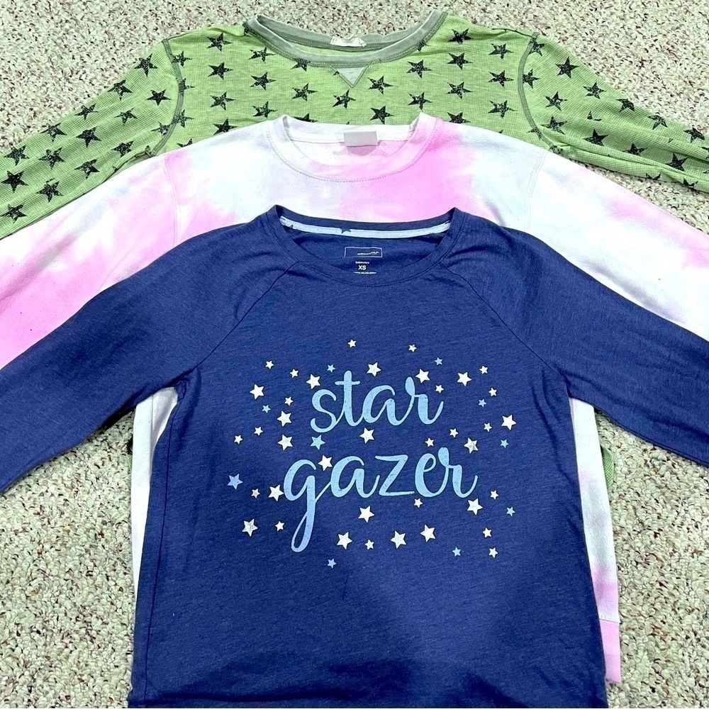 Assorted Tops Bundle  (9 pc Bundle) - Picture 4 of 5